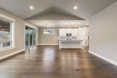 3127 NW Hidden Ridge Dr, Bend, OR 97703 - photo 7