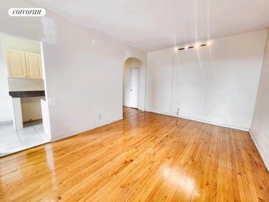 Brady Court unit 621, Bronx, NY 10462 - photo 4