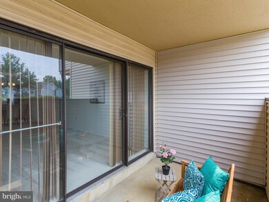 8700 Village Square Dr unit 8700, Alexandria, VA 22309 - photo 5