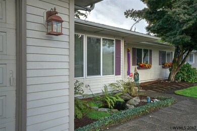 1746 Modoc Dr NE, Keizer, OR 97303 - photo 2