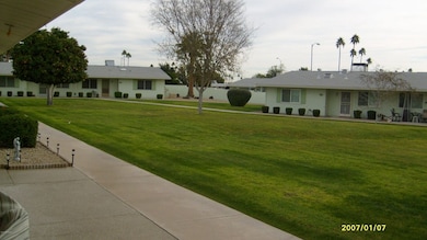 13635 N Newcastle Dr, Sun City, AZ 85351 - photo 3