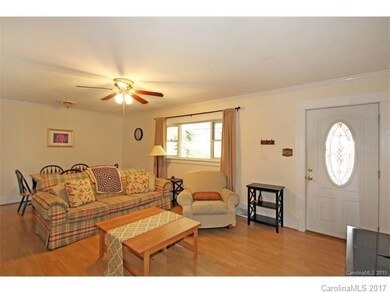 414 Coolidge Ave, Statesville, NC 28677 - photo 4