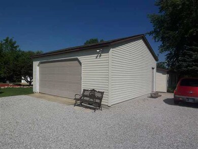 4260 E Defreese Rd, Syracuse, IN 46567 - photo 3