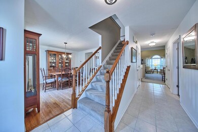 Laz foyer