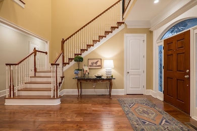 Foyer With old paint color