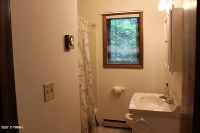 10 Lakeview Dr, Hamlin, PA 18427 - photo 6