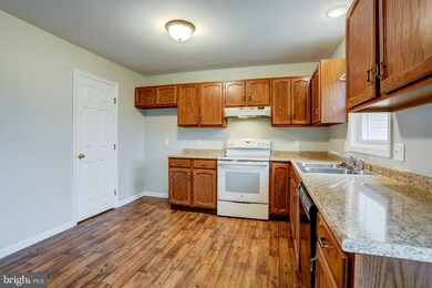 256 W Fulton St, New Holland, PA 17557 - photo 7