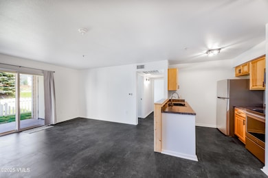 127 Jules Dr unit C-101, Gypsum, CO 81637 - photo 2