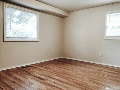 4316 Robin Rd W, University Place, WA 98466 - photo 3