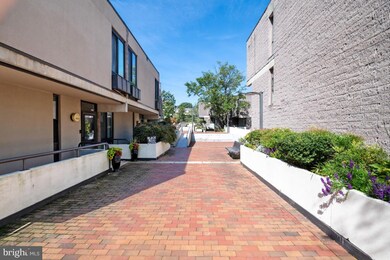 2211 Foxbane Square, Baltimore, MD 21209 - photo 6