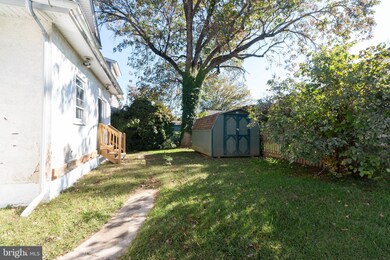 1904 Greenhill Rd, Lansdowne, PA 19050 - photo 2