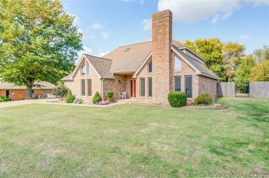 2632 Regency Rd, Bartlesville, OK 74006 - photo 3