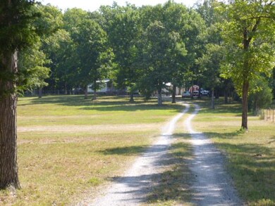 620 Pass Rd, Shelbyville, TN 37160 - photo 5