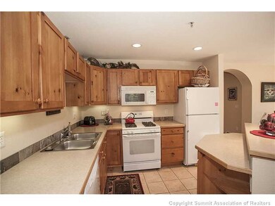 Kitchen. Trappers Crossing 8755 - Kitchen