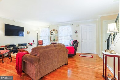 1027 Fredrick Blvd, Reading, PA 19605 - photo 4
