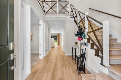 28332 Clarion Place, Santa Clarita, CA 91351 - photo 3