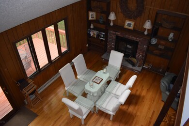 204 Surrey Dr, Hawley, PA 18428 - photo 3