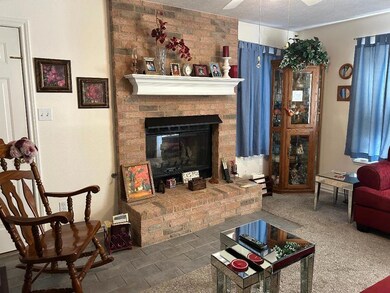 1027 Crestview Dr E, Atlanta, TX 75551 - photo 5