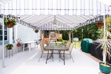 42 Hillview Ave, Rensselaer, NY 12144 - photo 3