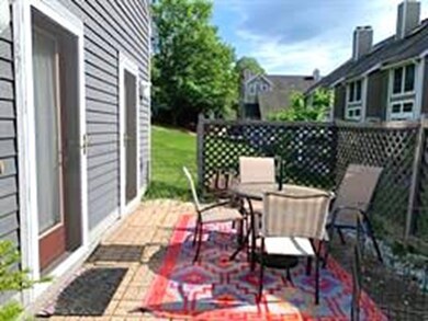 67 Amity Place, Amherst, MA 01002 - photo 2