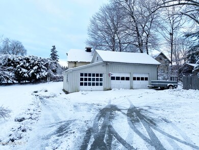 26 Pleasant St unit 1-4, Great Barrington, MA 01230 - photo 4