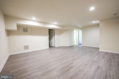 12516 Erroll Ln, Bristow, VA 20136 - photo 4