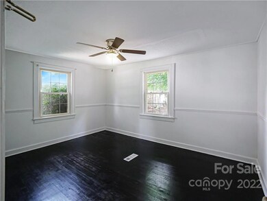 318 Harrill St, Statesville, NC 28677 - photo 6