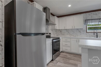 260 W 1st St, Midway, GA 31320 - photo 5