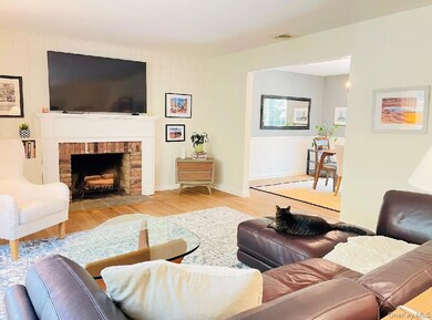 185 Quaker Path, Setauket, NY 11733 - photo 7