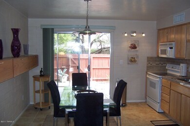 Eat in kitchen