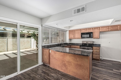 5815 E Thomas Rd, Scottsdale, AZ 85251 - photo 7