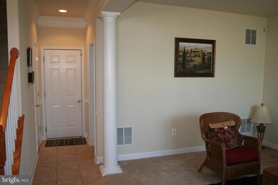 765 Ayrshire Ln, Woodbridge, VA 22191 - photo 3