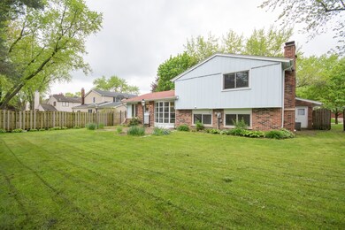 1544 N Columbia St, Naperville, IL 60563 - photo 2