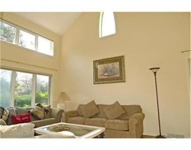 300 Walnut St, Wellesley Hills, MA 02481 - photo 2