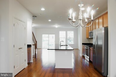 12726 Longford Glen Dr, Germantown, MD 20874 - photo 6