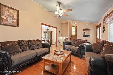 12 Cobblewood Dr unit K12, Mount Pocono, PA 18344 - photo 6