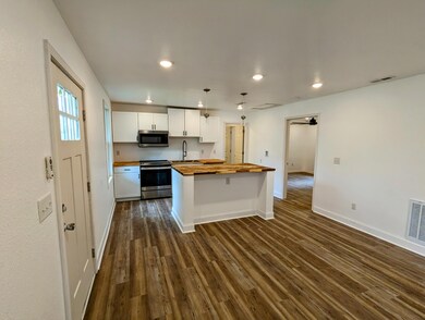 715 W James St, Rossville, GA 30741 - photo 7