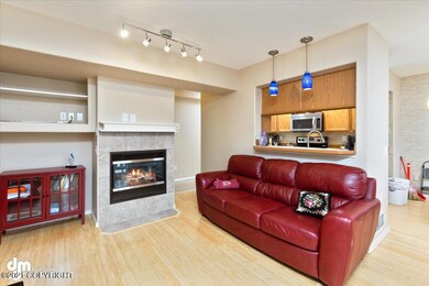 05-Living Room 20210624-DW-0657