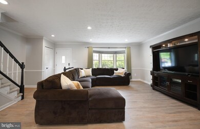 27 Carriage Walk Ct, Parkville, MD 21234 - photo 5