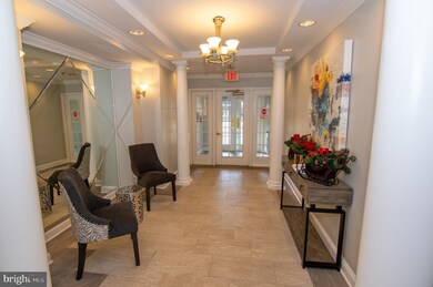 5575 Seminary Rd unit 102, Falls Church, VA 22041 - photo 3