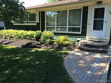 794 Meadowbrook Dr, North Tonawanda, NY 14120 - photo 2