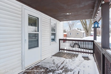 05-16913-N-Cedar-St-Lansing-MI-48906-Win