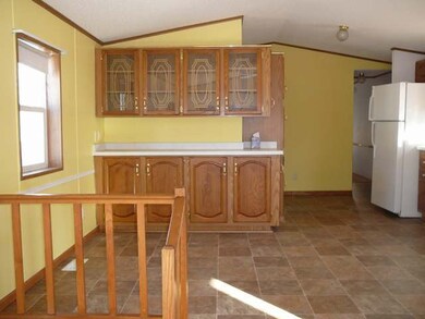 222 E Deer St, Mandan, ND 58554 - photo 5