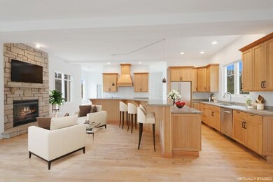 04_346NEagleSt_5_Kitchen_LowRes