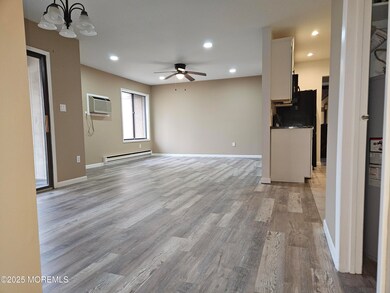 54 Amberly Dr unit G, Manalapan, NJ 07726 - photo 6