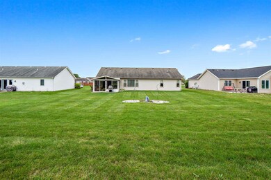 7428 Maeve Dr, Fort Wayne, IN 46835 - photo 3