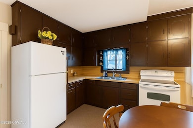 779683DA-FC14-42B8-B93A-C1E7D48B9B5B