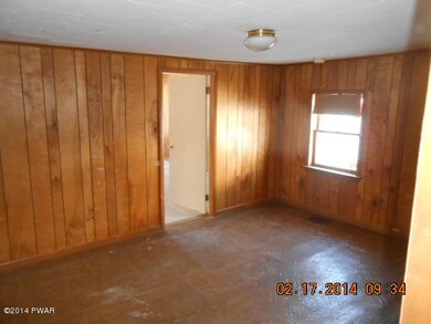 210 River St, Hawley, PA 18428 - photo 3