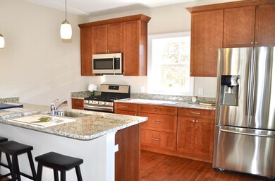 637 Gifford St unit 9B, Falmouth, MA 02540 - photo 7