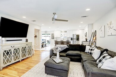 5213 De Lange Ln, Houston, TX 77092 - photo 4